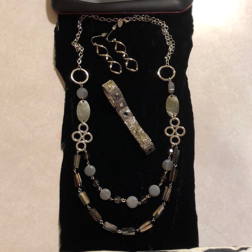Necklace earrings and bracelet set